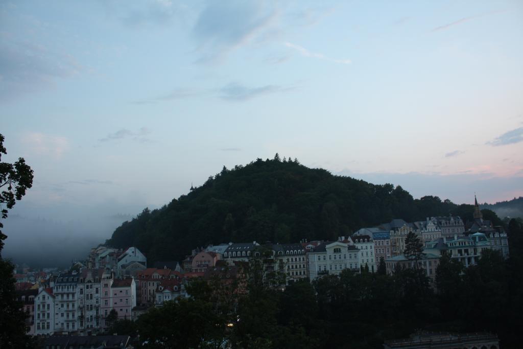 Apartments Vera Karlovy Vary Ngoại thất bức ảnh
